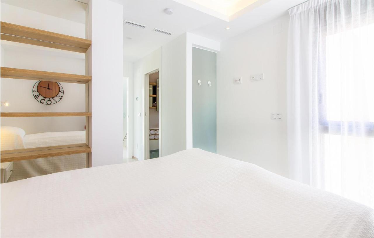 Gorgeous Home In Los Alcazares With Wifi מראה חיצוני תמונה